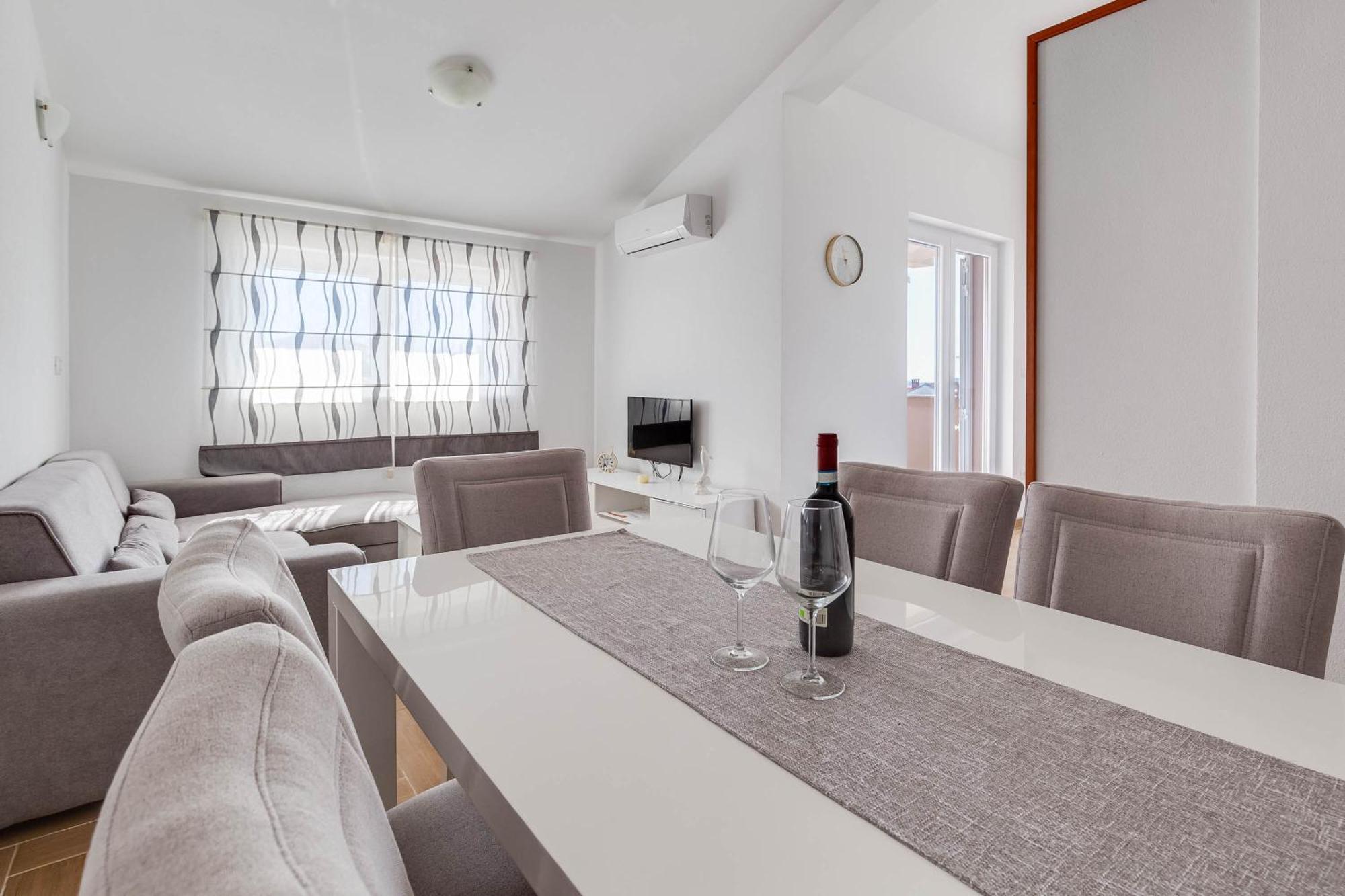 Apartmani Pocrnic 파코스탄 외부 사진