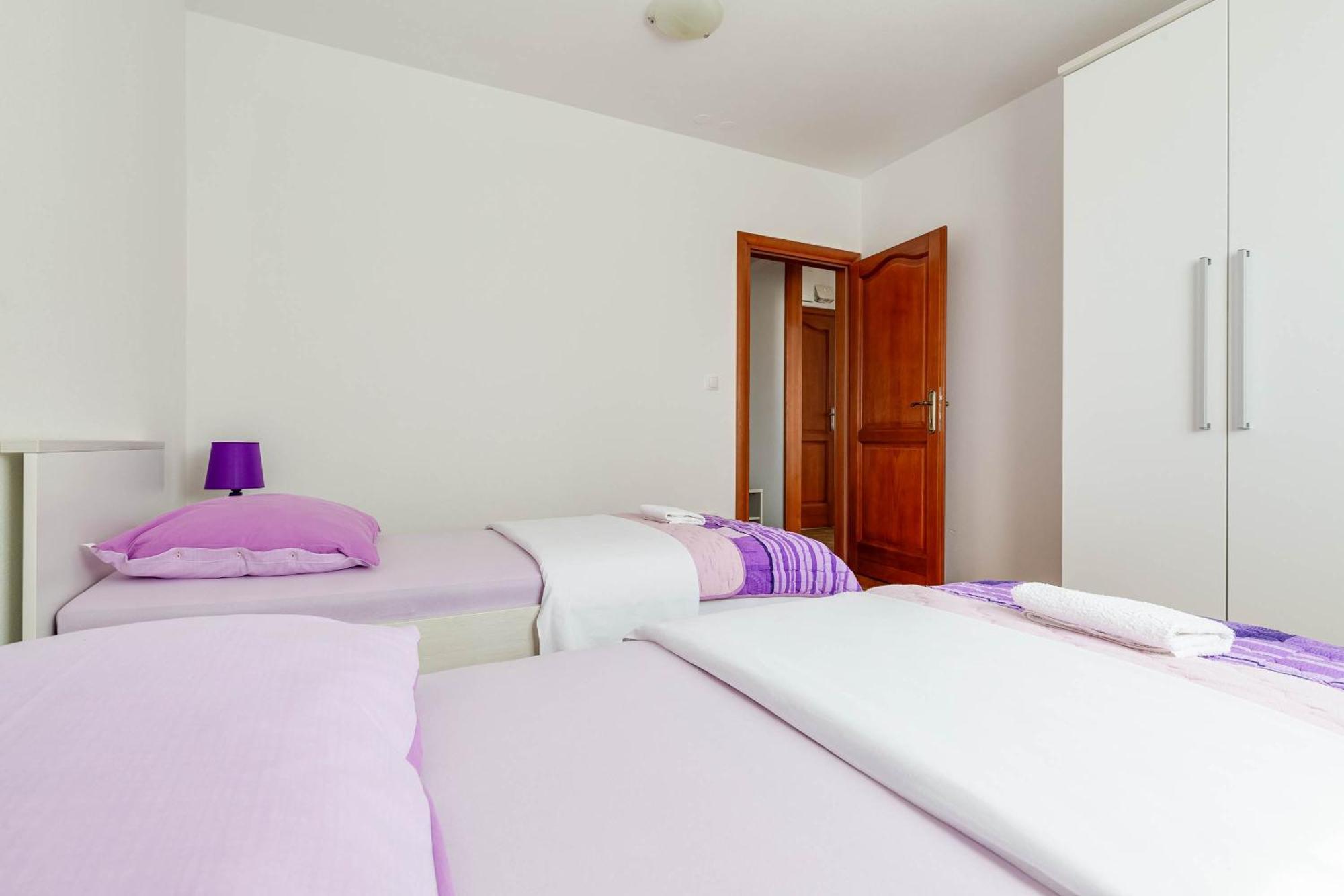 Apartmani Pocrnic 파코스탄 외부 사진